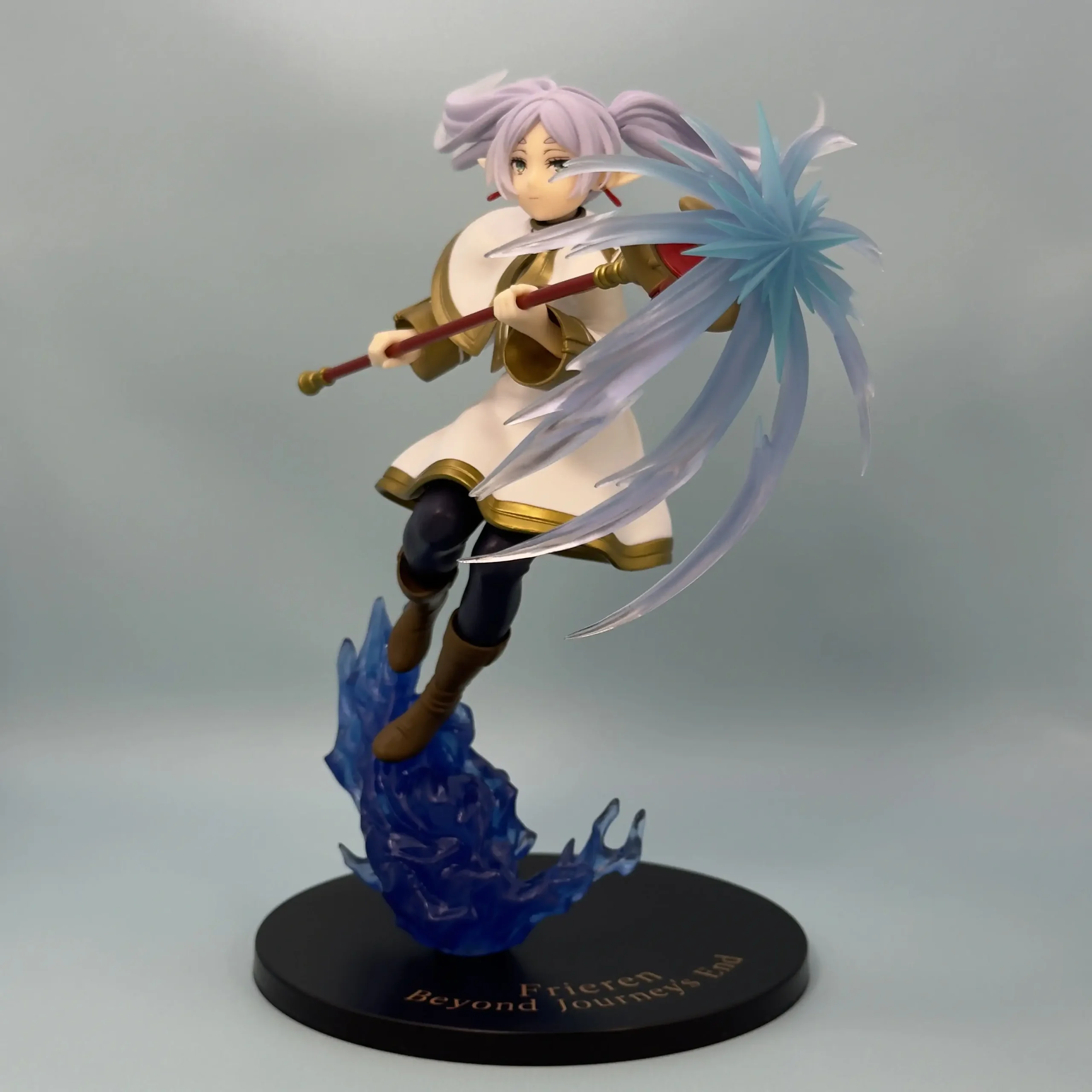 Фігурка Фрірен з посохом