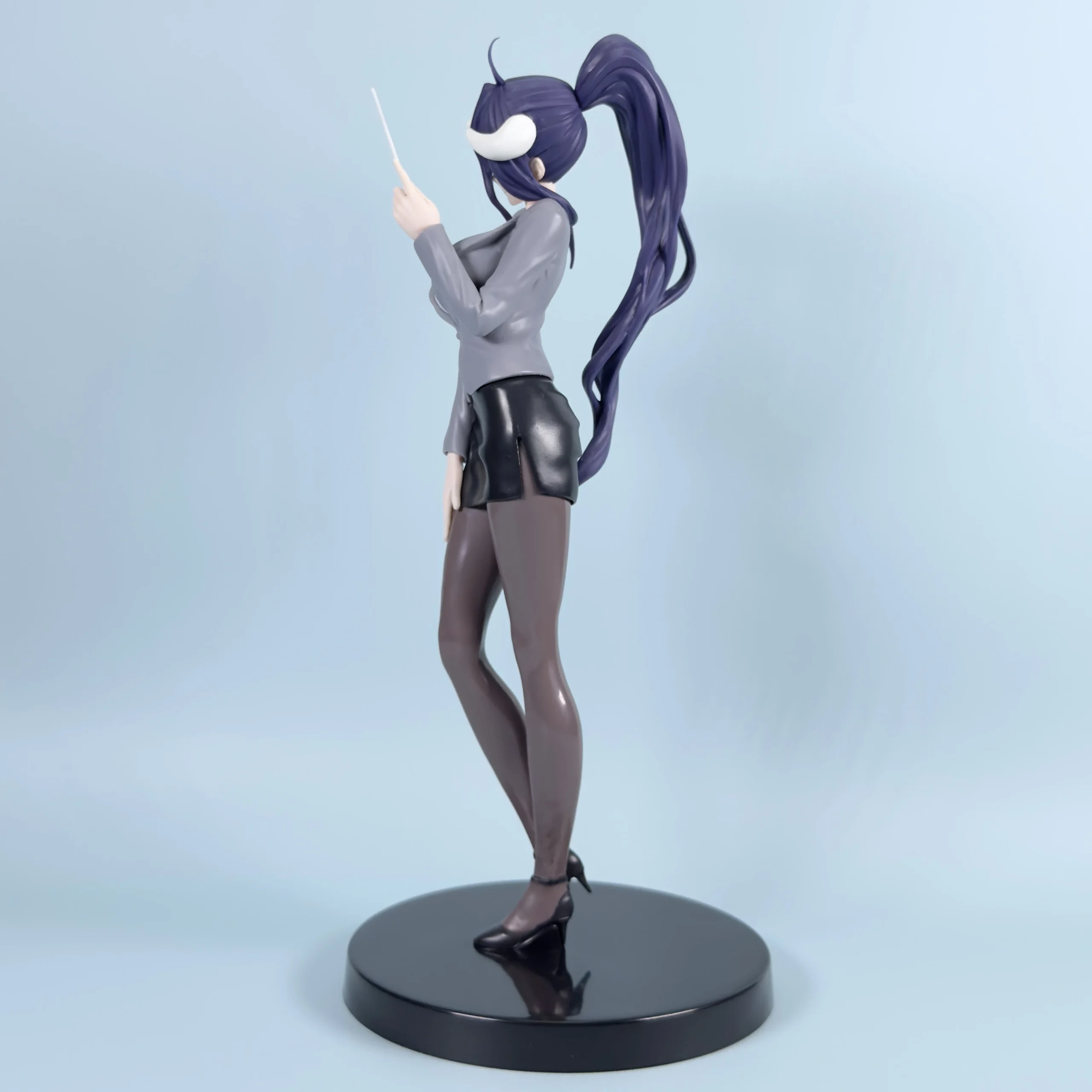 banpresto-albedo-teacher-style-ver-2